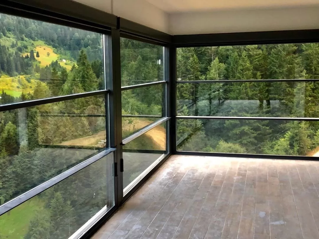 Giyotin Cam Sistemleri 8