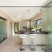 Hareketli Cam Tasarimlari