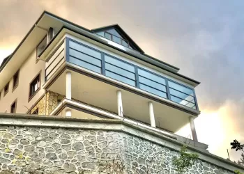 Giyotin Cam Sistemleri Nedir?