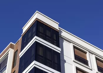 Isıcamlı Balkonlar Gerçekten de Sıcağı Korur mu?