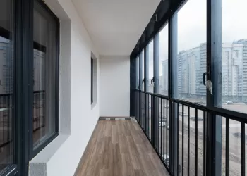 İç ve Dış Mekanlar Bir Arada: Sürme Cam Balkonlar