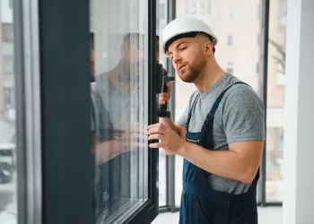 Cam Balkon Bakımı Nasıl Olmalı?