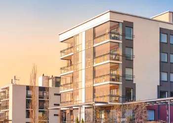 Cam Balkon Sağlam mı? Fırtınada Cam Balkon Nasıl Kullanılmalı?