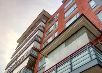 Hareketli Cam Balkon Sistemleri Kullanışlı mı?