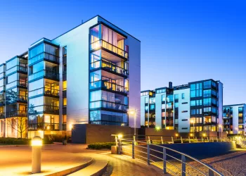 İkinci El Cam Balkon mu Sıfır Cam Balkon mu?